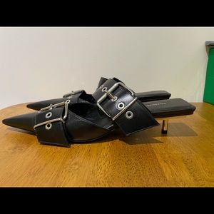 Balenciaga Runway Leather Pumps